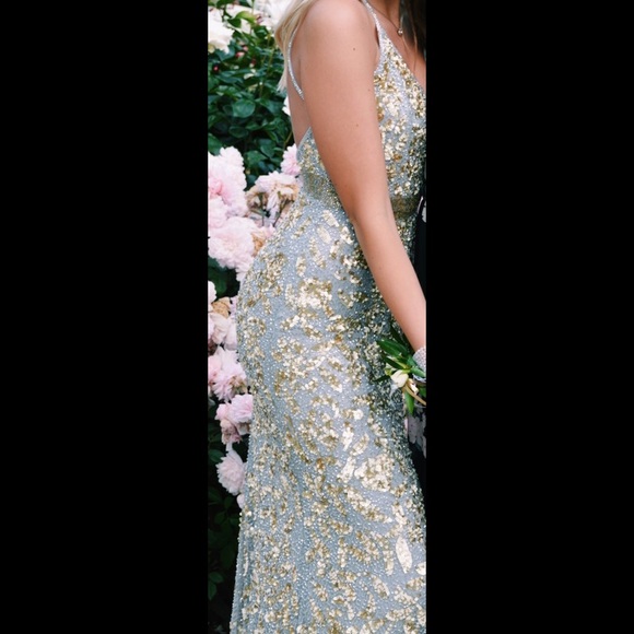 prom or event dress - Picture 1 of 6
